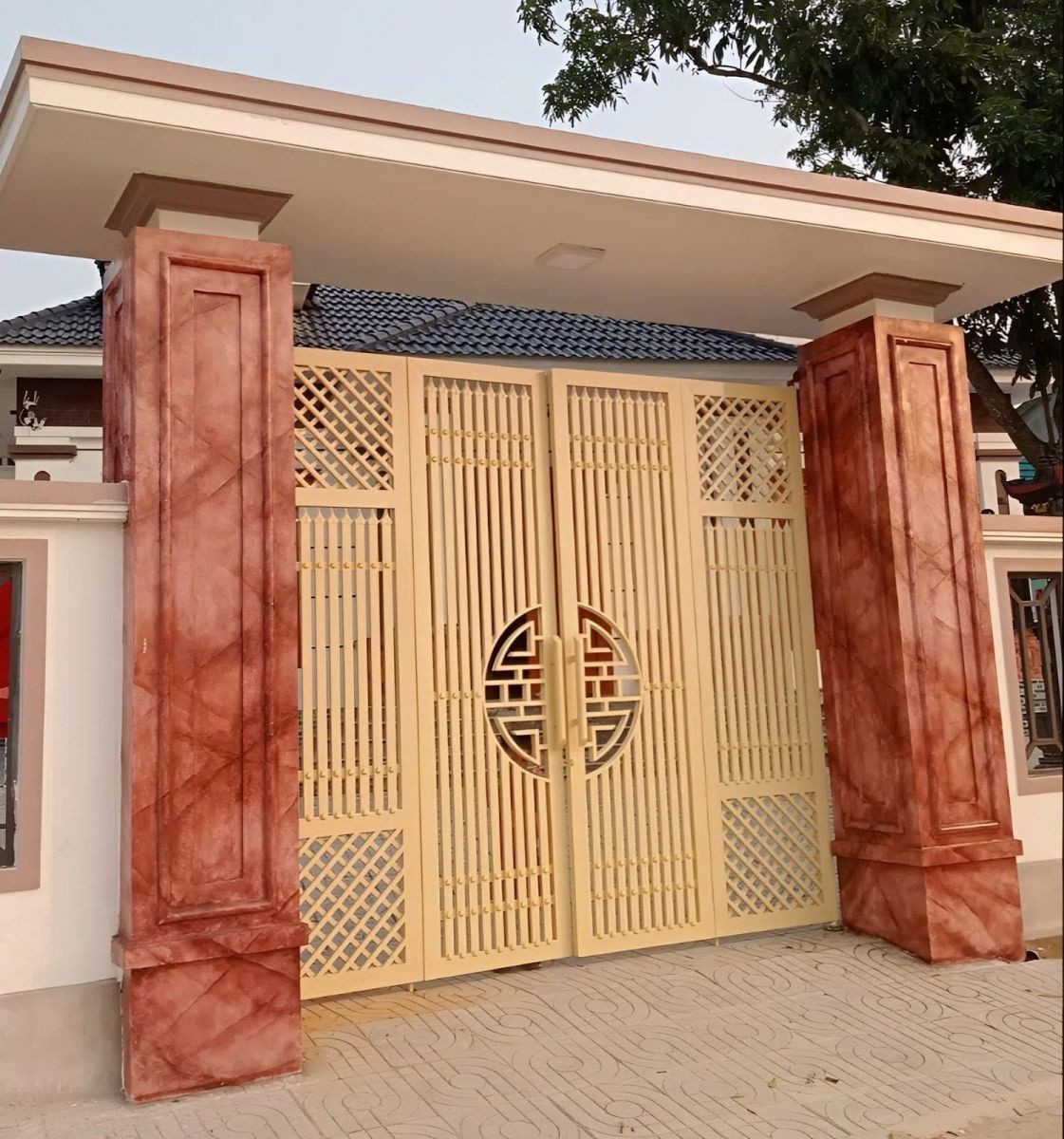 Trụ cổng bê tông chắc chắn