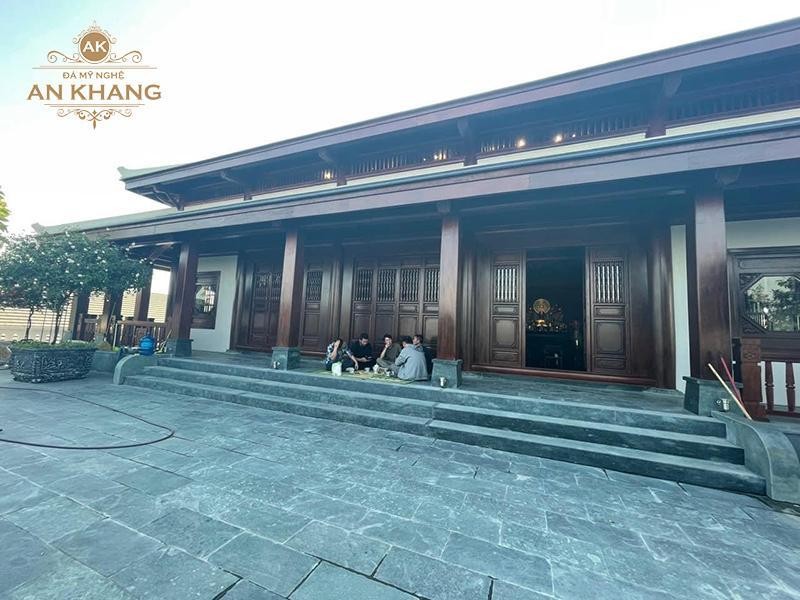 Mẫu nhà thờ họ 5 gian bằng gỗ theo kiến trúc hiện đại