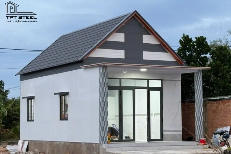 Nhà tiền chế cấp 4 panel đẹp