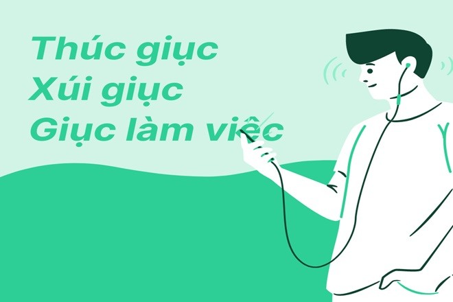 Cảnh sát phong tỏa và khám nghiệm khu vực phát hiện thi thể nạn nhân